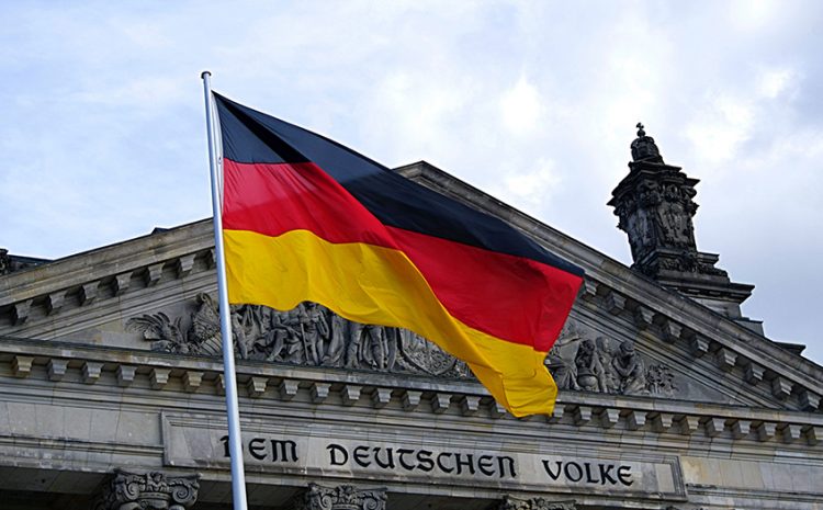  The German government is looking for opportunities to overcome crisis